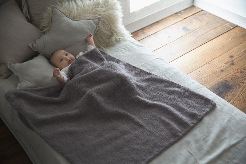 hooded blanket 3 charcoal | ギフト・スタイ・出産祝いのMARLMARL